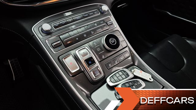 Hyundai SANTAFE Diesel 2.2 2WD Prestige купить на сайте DeffCars