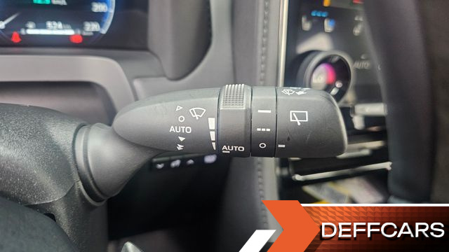Toyota ALPHARD 2.5 HEV Executive AWD купить на сайте DeffCars
