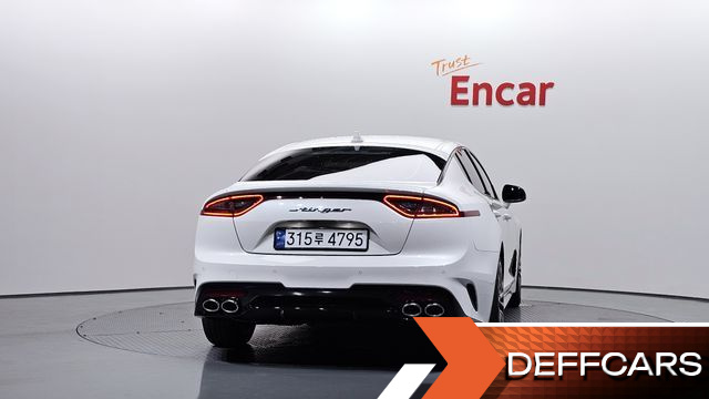Kia STINGER 2.0 Turbo 2WD Platinum купить на сайте DeffCars