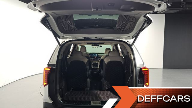 Kia CARNIVAL HEV 9-Seater Hi-Limousine Signature купить на сайте DeffCars