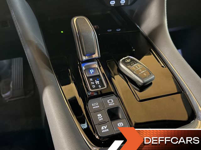 Toyota ALPHARD 2.5 HEV Executive AWD купить на сайте DeffCars