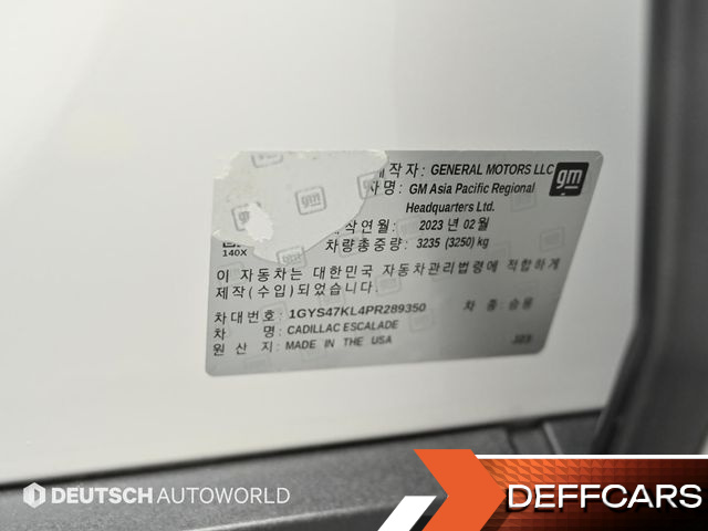 Cadillac ESCALADE 6.2 Premium Luxury Platinum купить на сайте DeffCars