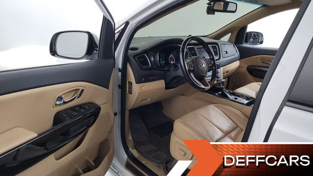 Kia CARNIVAL 9-Seater Noblesse Special купить на сайте DeffCars