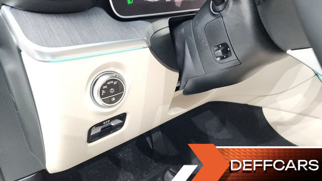 Mercedes C-CLASS C300 4MATIC Avantgarde купить на сайте DeffCars