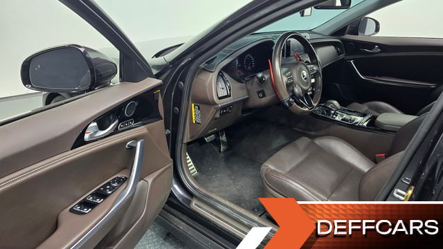 Kia STINGER 2.0 Turbo 2WD Platinum купить на сайте DeffCars