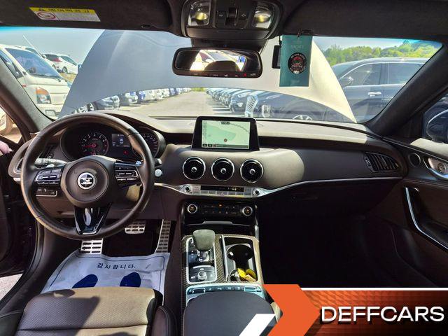 Kia STINGER 2.0 Turbo AWD Platinum купить на сайте DeffCars