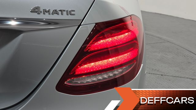 Mercedes E-CLASS E300 4MATIC Avnatgarde купить на сайте DeffCars