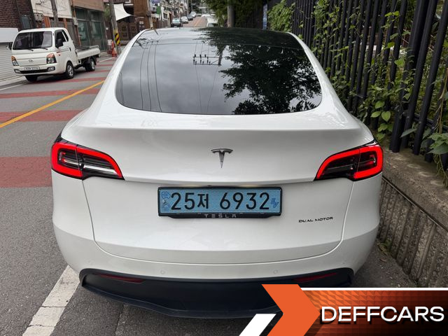 Tesla MODEL Y Long Range AWD купить на сайте DeffCars