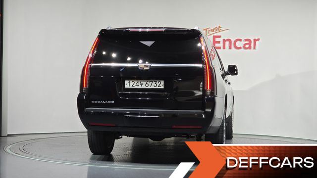 Cadillac ESCALADE 6.2 ESV 4th купить на сайте DeffCars