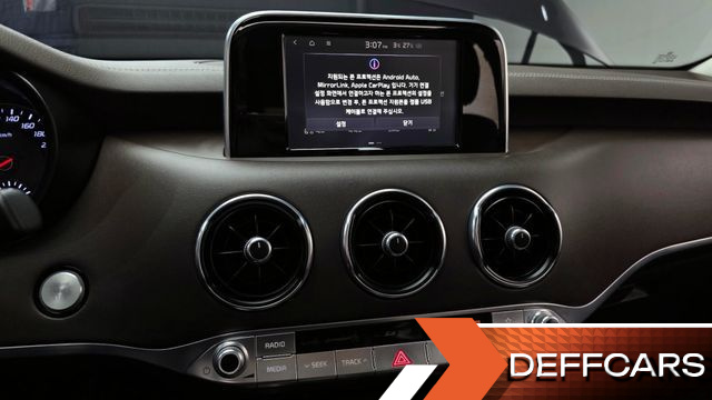 Kia STINGER 2.0 Turbo 2WD Platinum купить на сайте DeffCars
