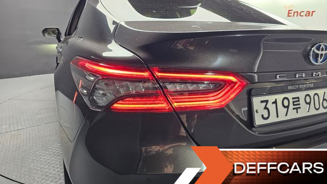 Toyota CAMRY 2.5 XLE Hybrid купить на сайте DeffCars