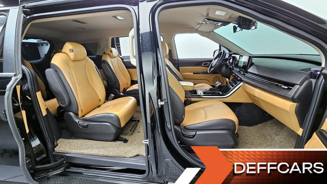 Kia CARNIVAL 9-Seater Prestige купить на сайте DeffCars