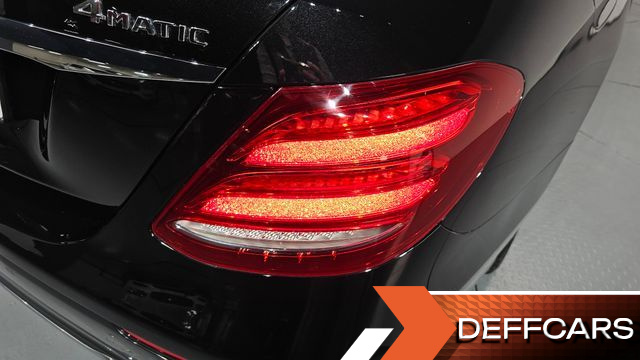 Mercedes E-CLASS E300 4MATIC Exclusive купить на сайте DeffCars