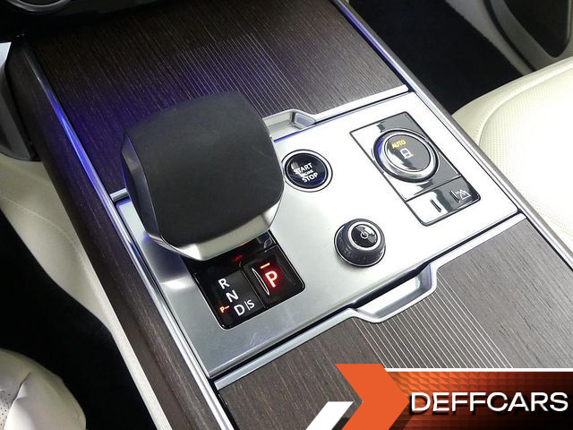 Land Rover RANGE ROVER P530 Autobiography Long Wheel Base купить на сайте DeffCars