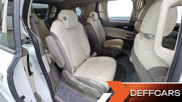 Kia CARNIVAL Gasoline 9-Seater Hi-Limousine Signature купить на сайте DeffCars