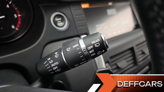 Land Rover DISCOVERY SPORT 2.0 TD4 SE купить на сайте DeffCars