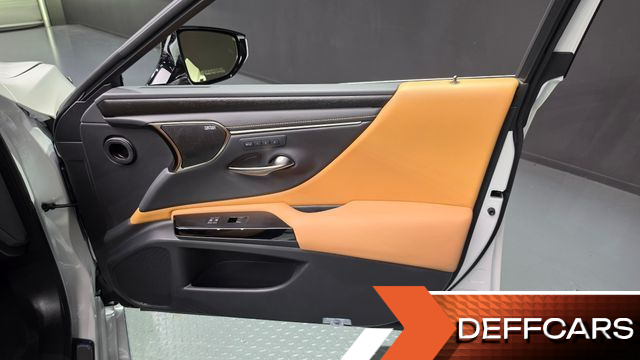 Lexus ES Executive купить на сайте DeffCars