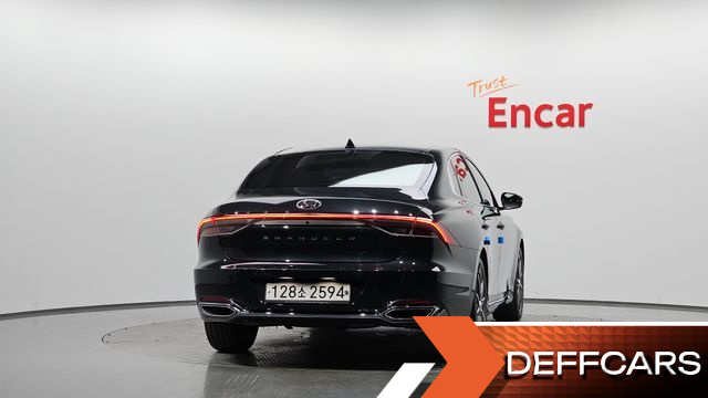 Hyundai GRANDEUR 2.5 Premium Choice купить на сайте DeffCars