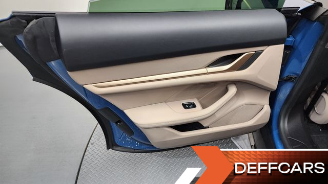 Porsche TAYCAN 4 Cross Turismo купить на сайте DeffCars
