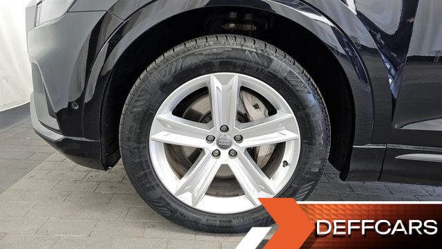 Audi Q8 45 TDI Quattro Premium купить на сайте DeffCars