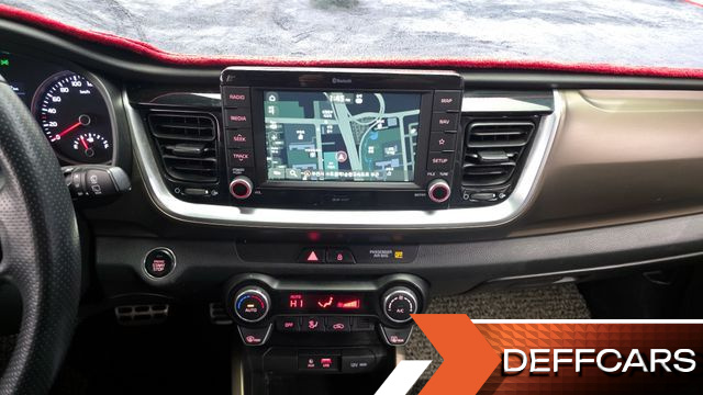 Kia STONIC 1.0 Turbo Prestige купить на сайте DeffCars