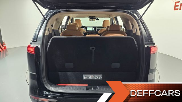 Kia CARNIVAL 9-Seater Prestige купить на сайте DeffCars