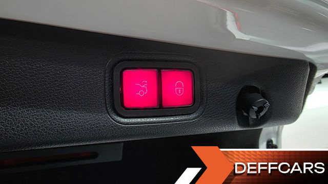 Mercedes E-CLASS E220d 4MATIC Exclusive купить на сайте DeffCars