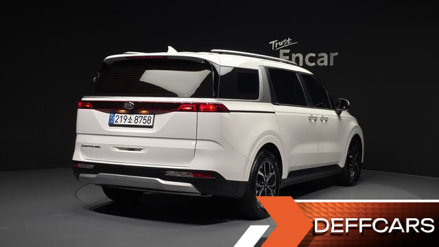Kia CARNIVAL 9-Seater Prestige купить на сайте DeffCars