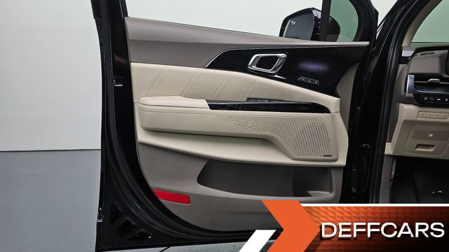 Kia CARNIVAL Gasoline 9-Seater Hi-Limousine Signature купить на сайте DeffCars