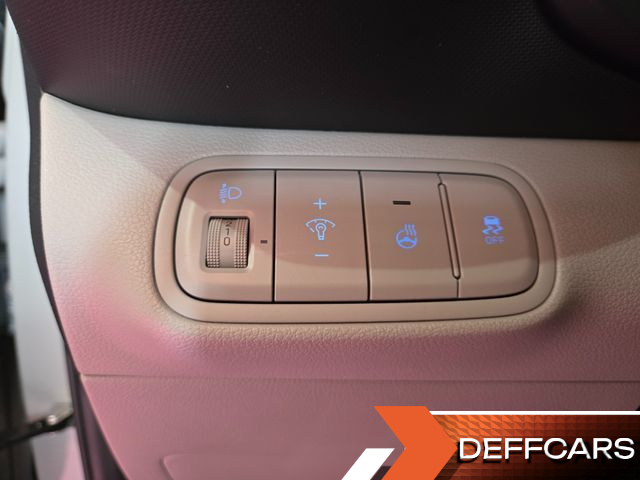 Hyundai VENUE 1.6 Flux купить на сайте DeffCars