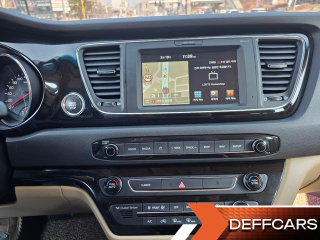 Kia CARNIVAL 9-seater Prestige купить на сайте DeffCars