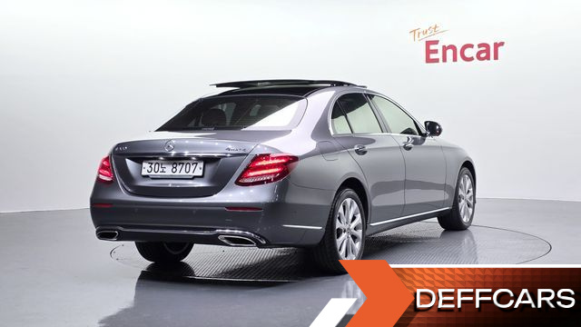 Mercedes E-CLASS E300 4MATIC Exclusive купить на сайте DeffCars
