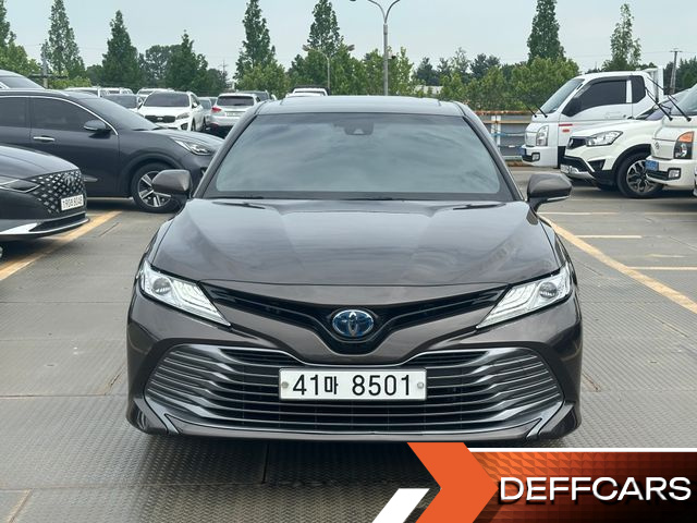 Toyota CAMRY 2.5 XLE Hybrid купить на сайте DeffCars