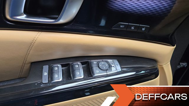 Kia CARNIVAL 9-Seater Signature купить на сайте DeffCars