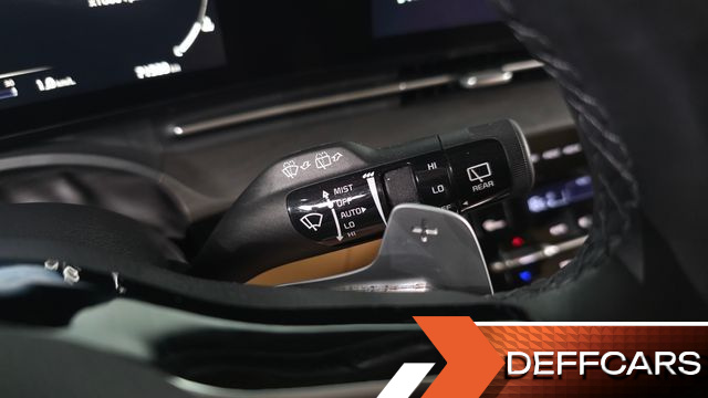 Kia CARNIVAL Gasoline 7-Seater Signature купить на сайте DeffCars