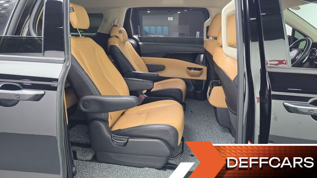 Kia CARNIVAL 9-Seater Noblesse купить на сайте DeffCars