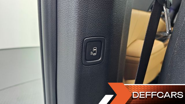 Kia CARNIVAL Gasoline 9-Seater Signature купить на сайте DeffCars