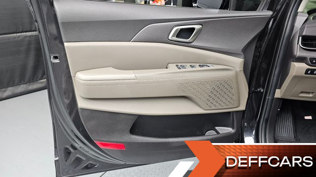 Kia CARNIVAL HEV 9 seater Prestige купить на сайте DeffCars