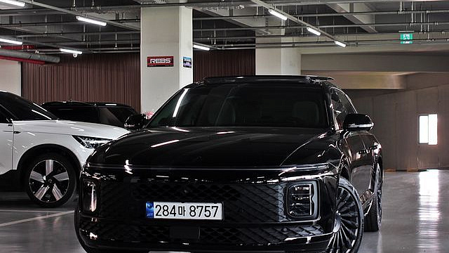 Hyundai GRANDEUR 2,5 Gasoline 2WD Calligraphy купить на сайте DeffCars