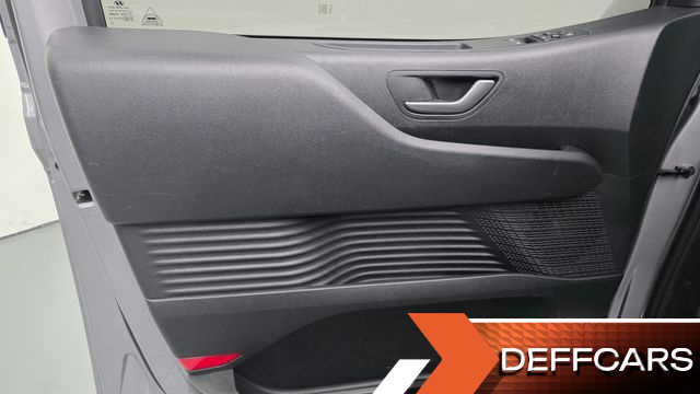 Hyundai STARIA L3.5 Cargo 5-Seater Modern купить на сайте DeffCars