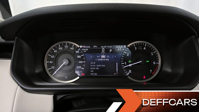 Land Rover DISCOVERY 2.0 P300 SE купить на сайте DeffCars