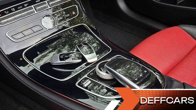 Mercedes E-CLASS E400 Cabriolet купить на сайте DeffCars