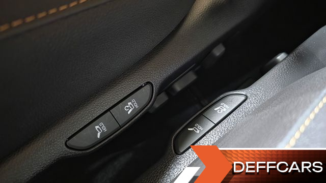 Kia CARNIVAL Gasoline 7-Seater Noblesse купить на сайте DeffCars