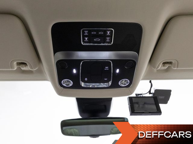 Bentley FLYING SPUR 4.0 Azure купить на сайте DeffCars