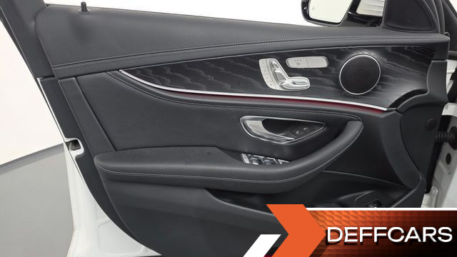 Mercedes E-CLASS E220d 4MATIC AMG Line купить на сайте DeffCars