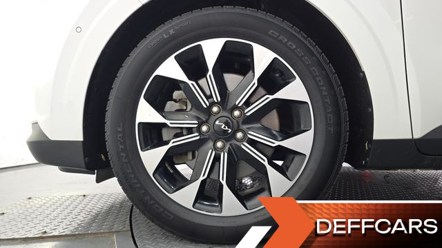 Kia CARNIVAL Gasoline 9-Seater Signature купить на сайте DeffCars