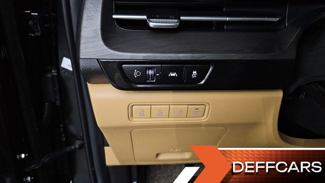 Kia CARNIVAL 9-Seater Signature купить на сайте DeffCars