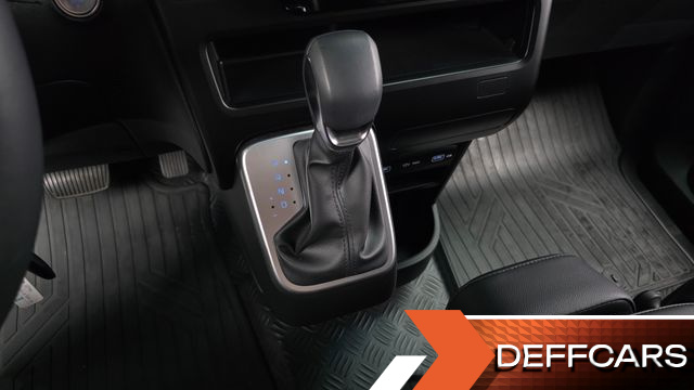 Hyundai STARIA Cargo 3-Seater Modern купить на сайте DeffCars