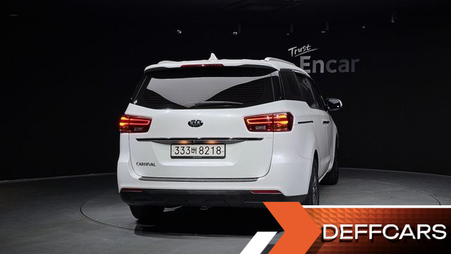 Kia CARNIVAL 11-Seater Prestige купить на сайте DeffCars