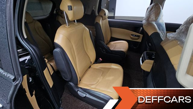 Kia CARNIVAL 9-Seater Prestige купить на сайте DeffCars